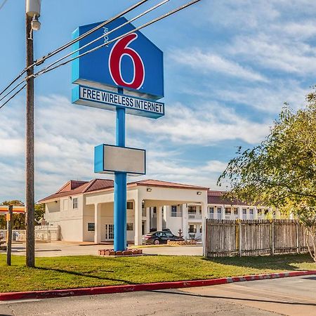 Motel 6-San Marcos, Tx - North Екстер'єр фото