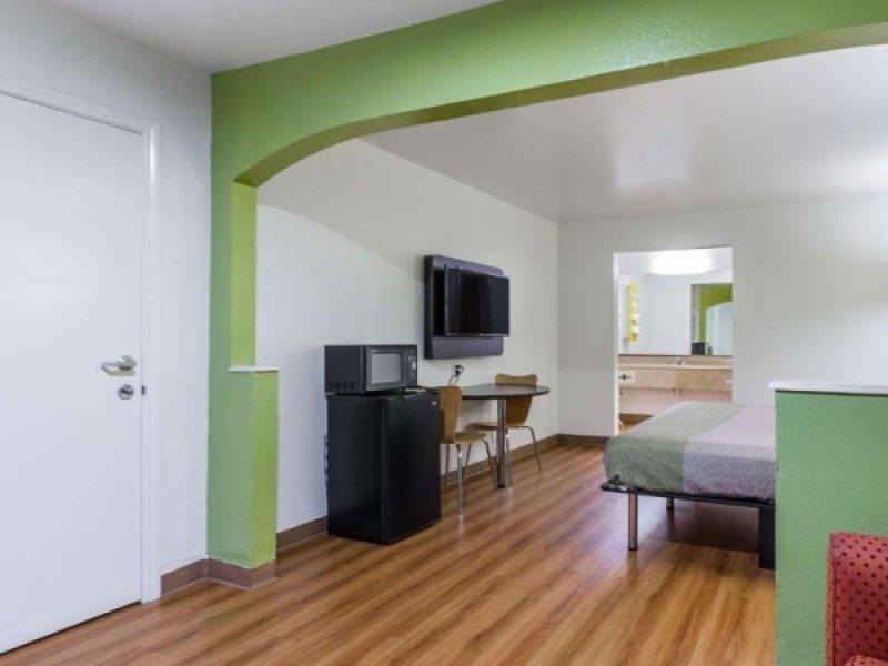 Motel 6-San Marcos, Tx - North Екстер'єр фото