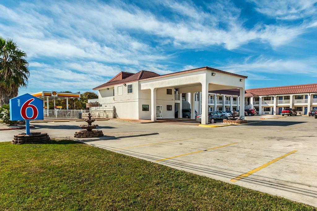 Motel 6-San Marcos, Tx - North Екстер'єр фото