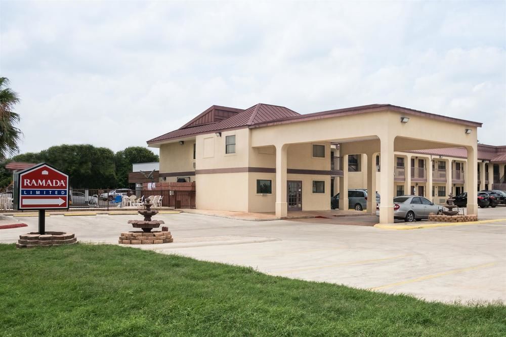 Motel 6-San Marcos, Tx - North Екстер'єр фото