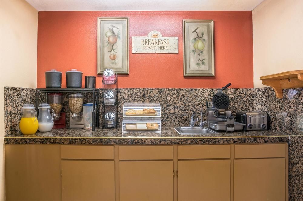 Motel 6-San Marcos, Tx - North Екстер'єр фото