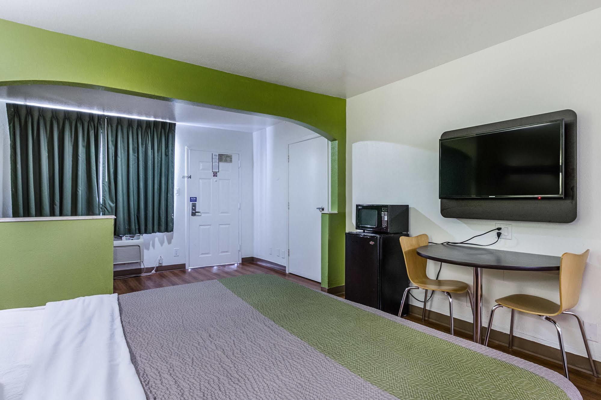 Motel 6-San Marcos, Tx - North Екстер'єр фото